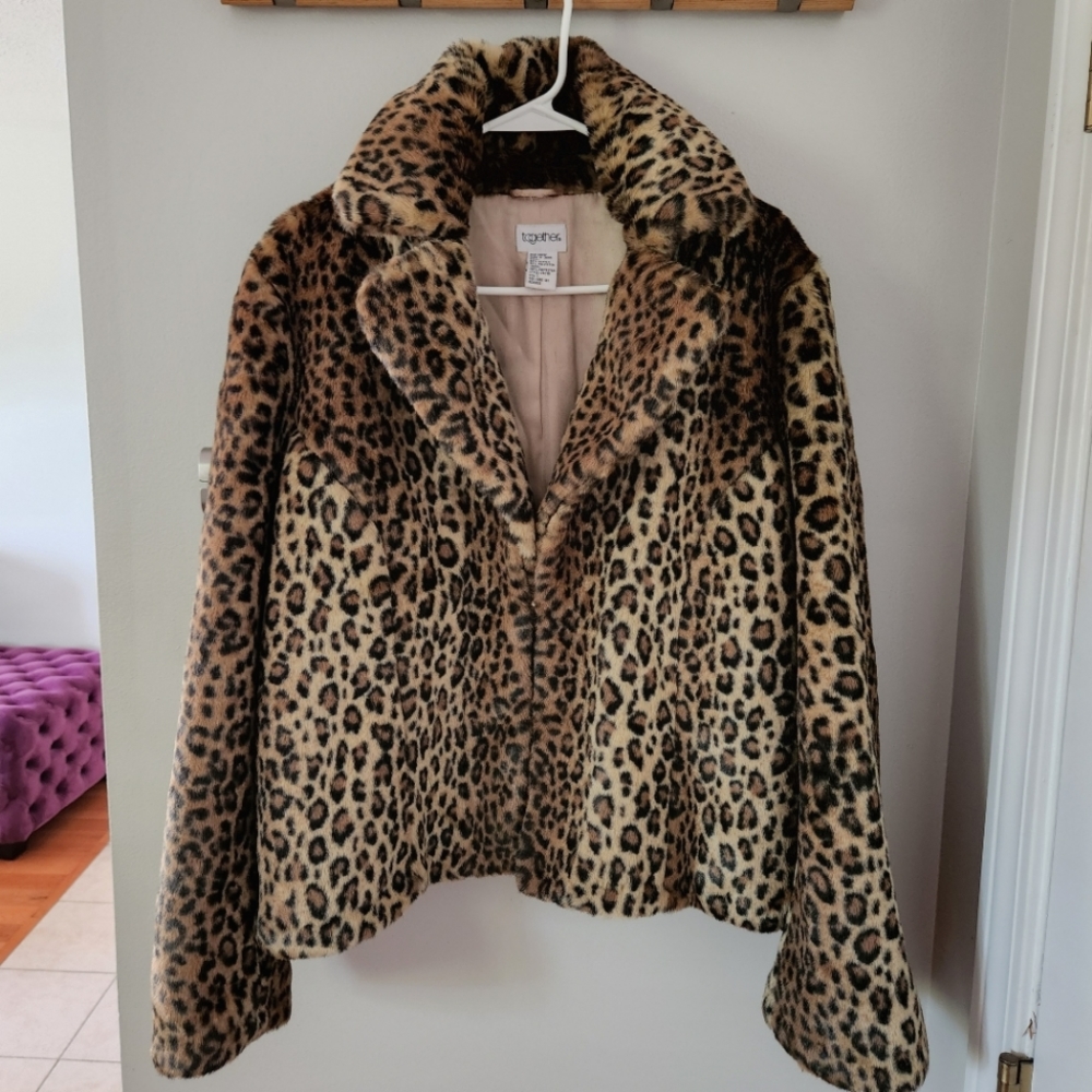 Leopard Print Faux Fur Coat Size M/L